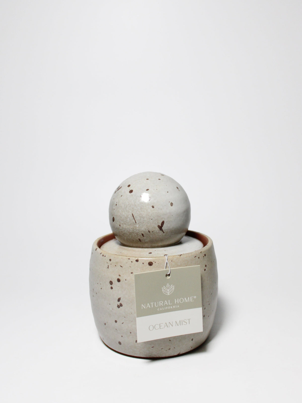 Ocean Mist Natural Home 13 oz scented candle Premium