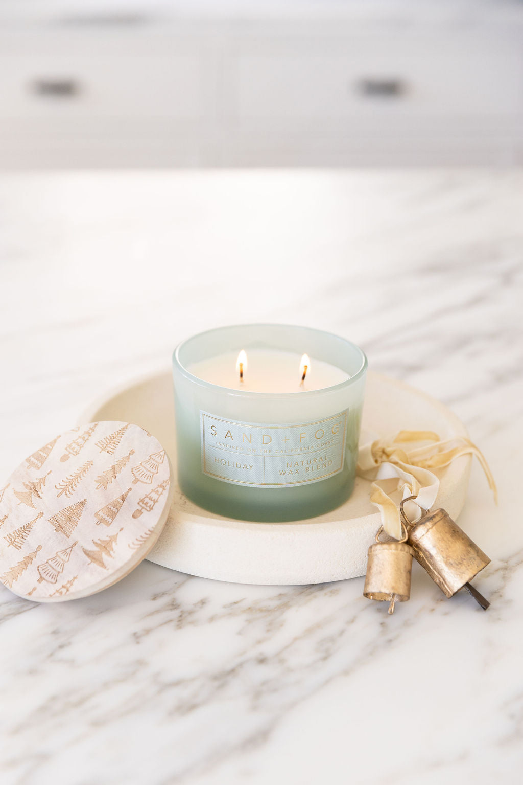 Holiday 12 oz scented candle Premium