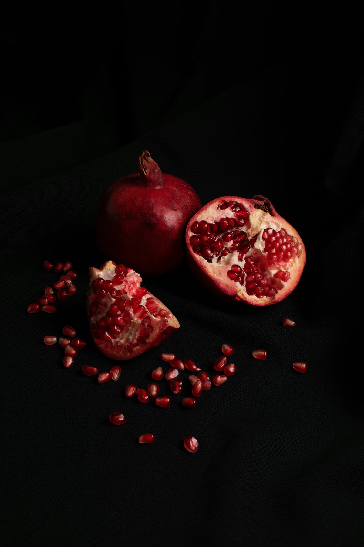 Pomegranate Noir 10 oz scented candle Premium
