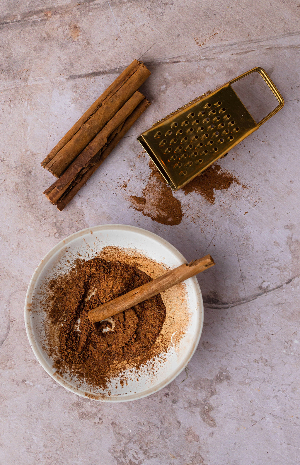 Cinnamon Vanilla 12 oz scented candle Premium